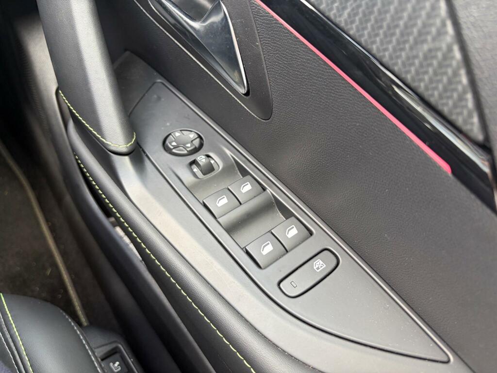 Peugeot 208 Hatchback #15