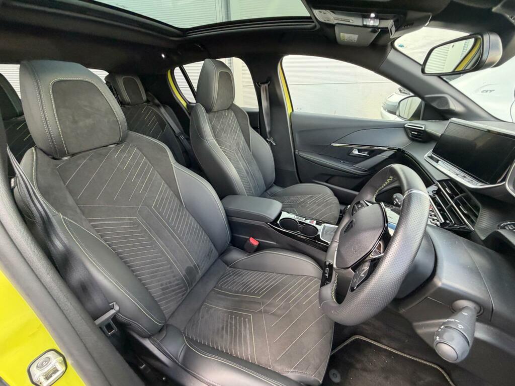 Peugeot 208 Hatchback #8