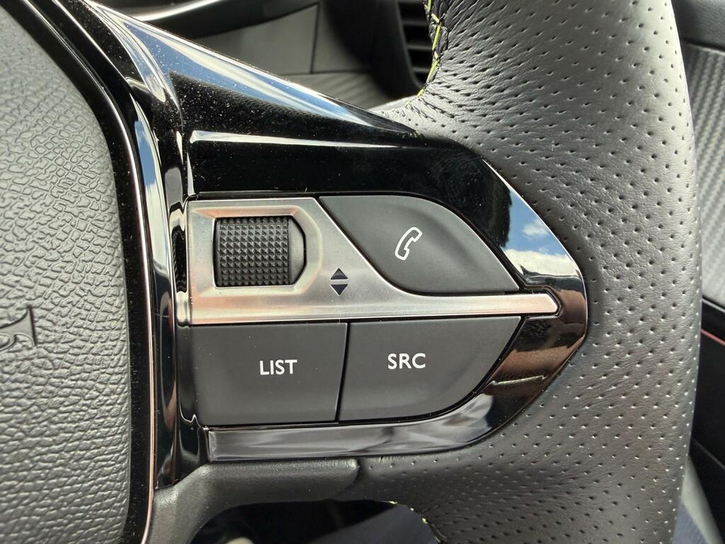 Peugeot 208 Hatchback #12