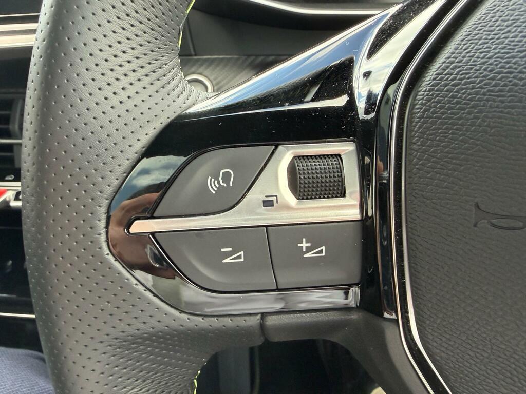 Peugeot 208 Hatchback #13