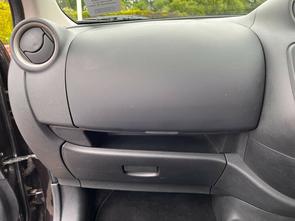 Nissan Micra 1.2 16V N-tec Hatchback Blue #33