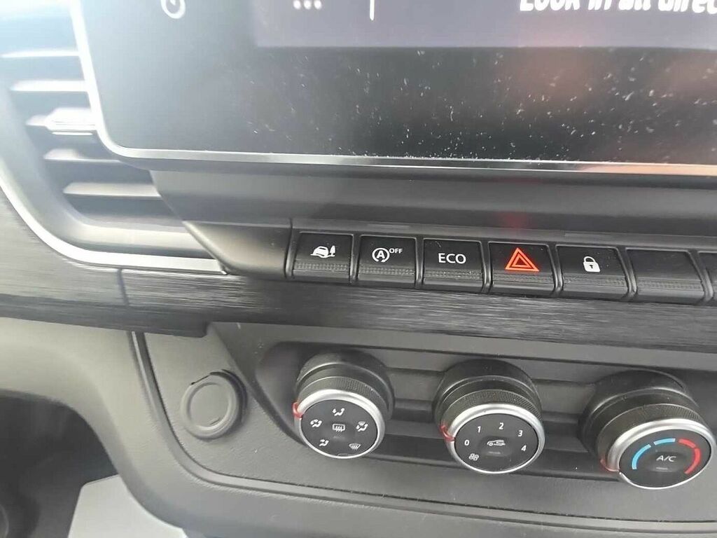 Nissan Primastar 2L 2.0 Dci 30 Tekna Panel Van L White #23