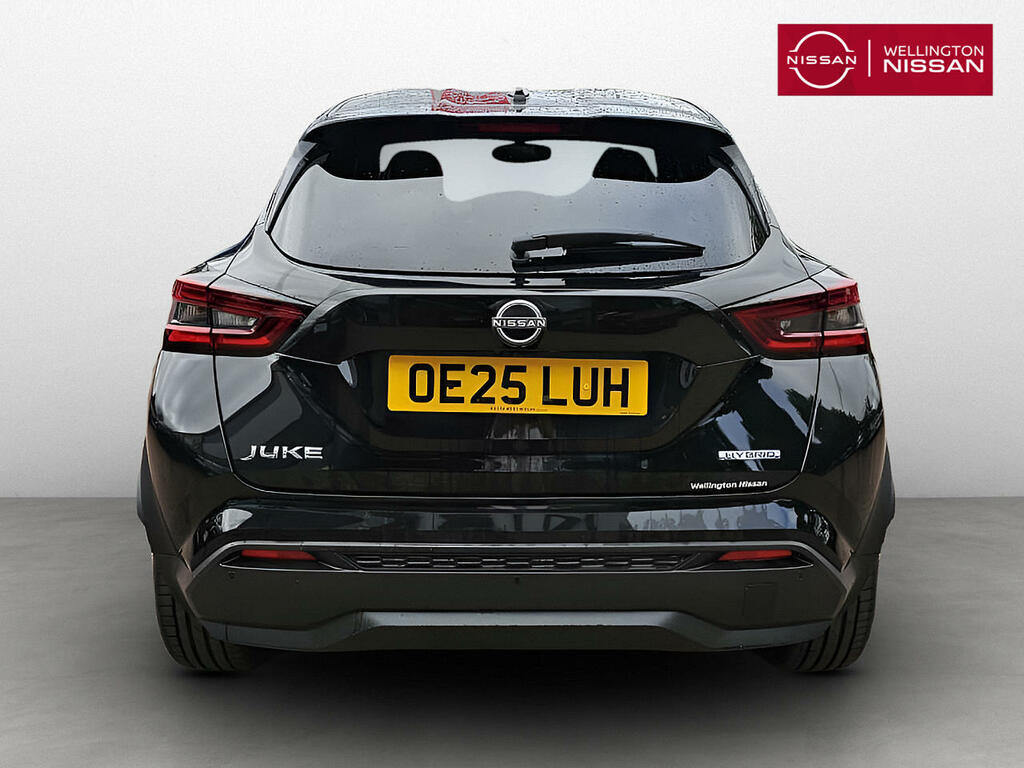 Nissan Juke 1.6 Hybrid Tekna Black #4
