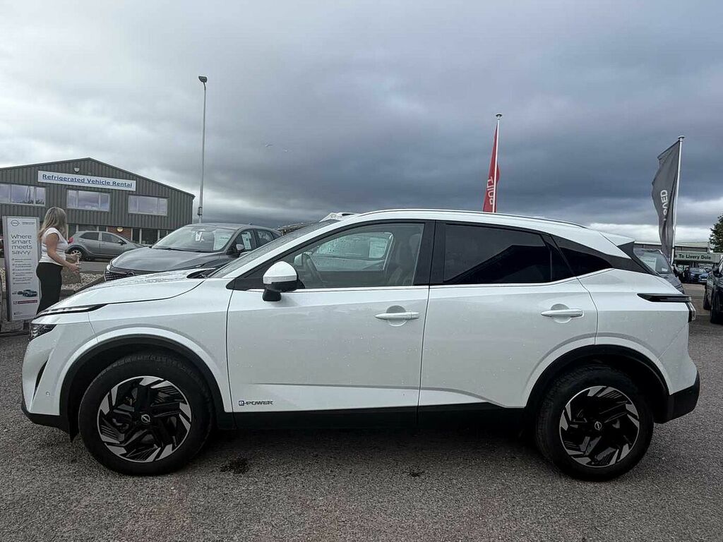 Nissan Qashqai 1.5 E-power N-connecta White #6