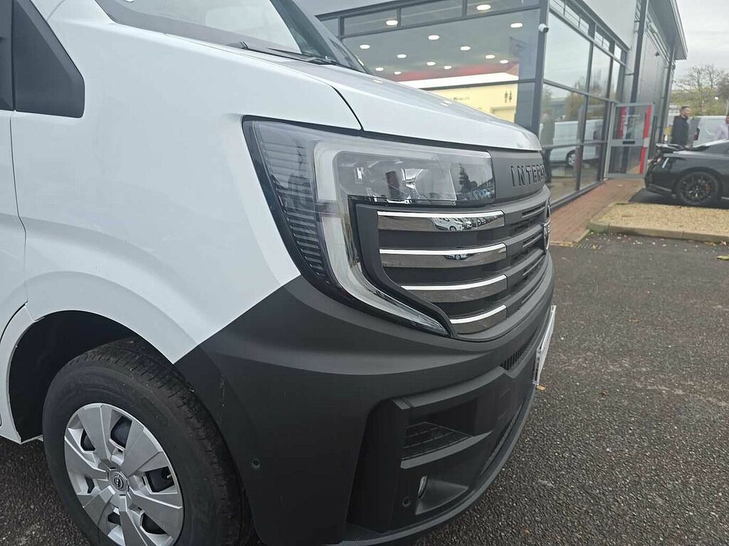 Nissan InterStar 2.0 Dci 150Ps H2 Tekna Van White #2