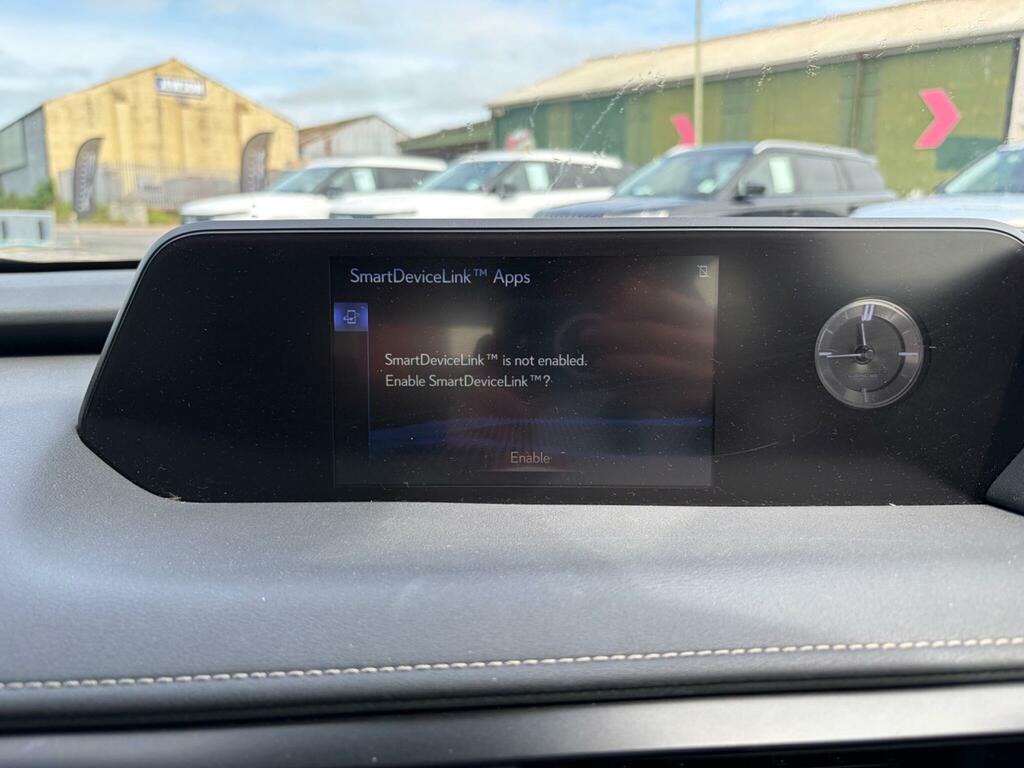 Lexus UX 2.0 E-cvt Euro 6 Ss White #17