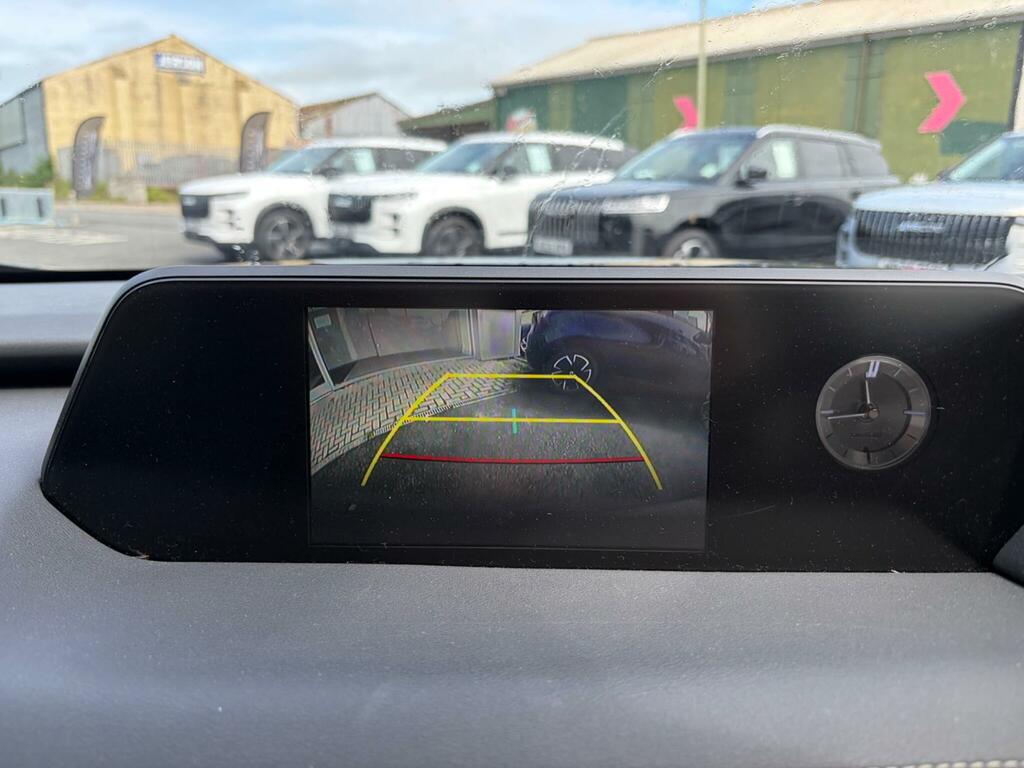 Lexus UX 2.0 E-cvt Euro 6 Ss White #16