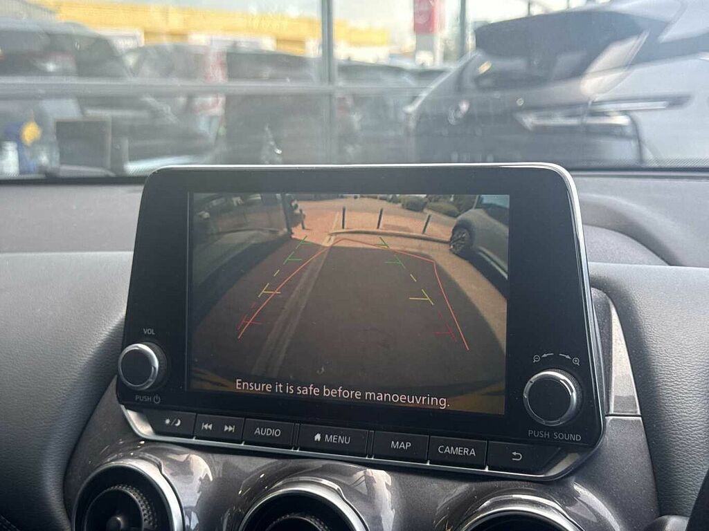 Nissan Juke 1.0L Dig-t N-connecta 116 Bhp Red #19