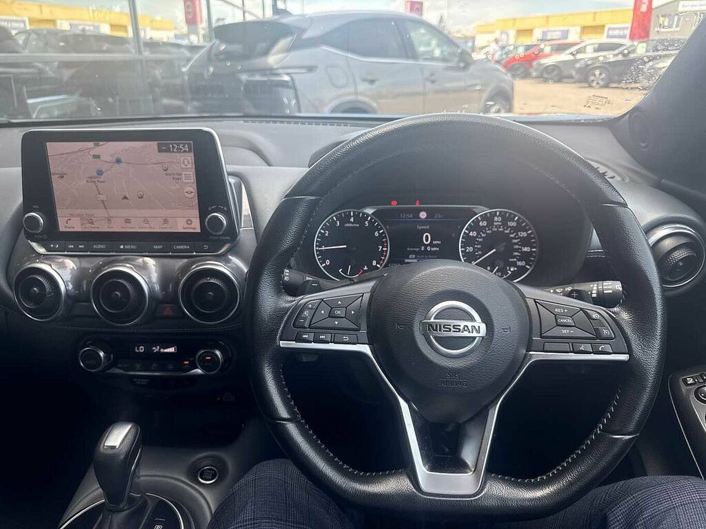 Nissan Juke 1.0L Dig-t N-connecta 116 Bhp Red #14