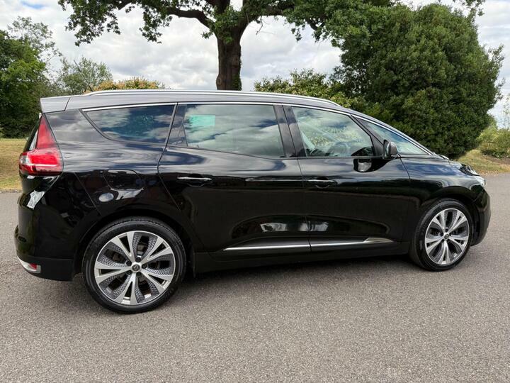 Renault Grand Scenic Iconic Red #23