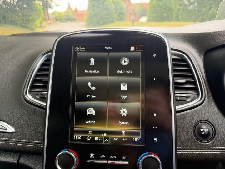 Renault Grand Scenic Iconic Red #57