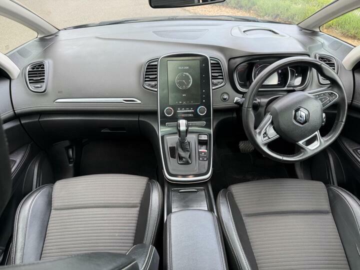 Renault Grand Scenic Iconic Red #48