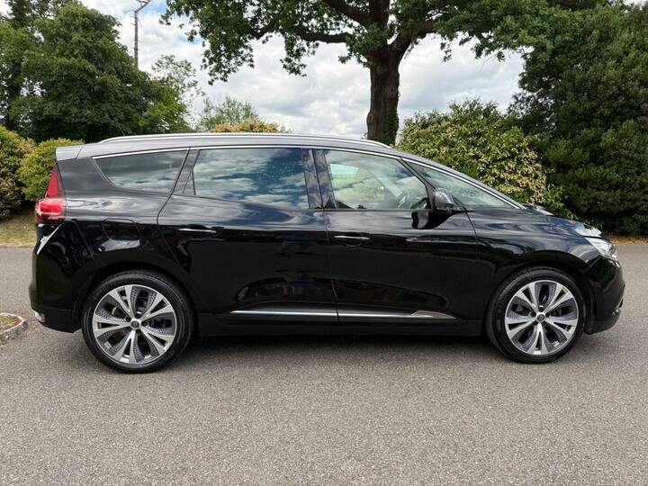 Renault Grand Scenic Iconic Red #22