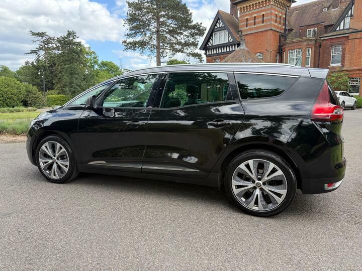 Renault Grand Scenic Iconic Red #15