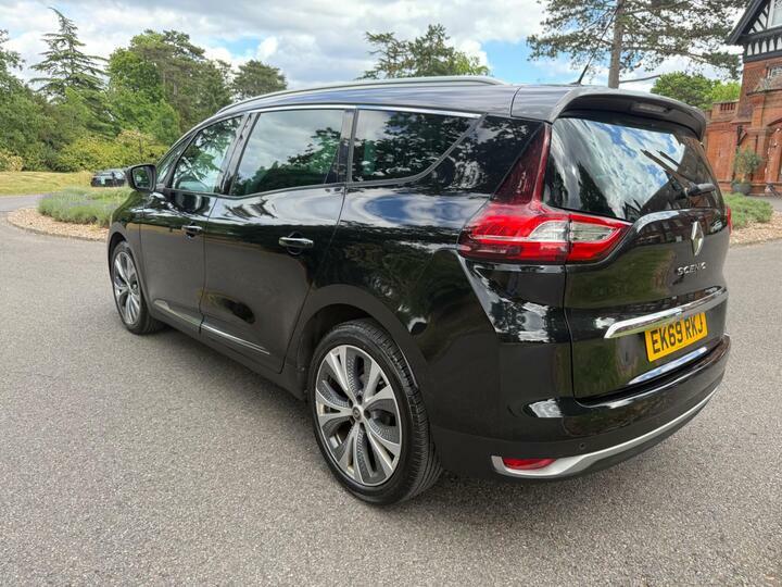 Renault Grand Scenic Iconic Red #13