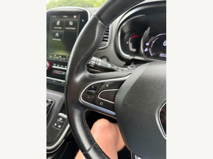 Renault Grand Scenic Iconic Red #55