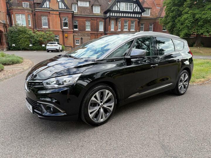 Renault Grand Scenic Iconic Red #8