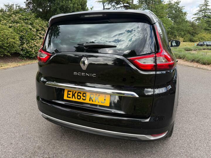 Renault Grand Scenic Iconic Red #21