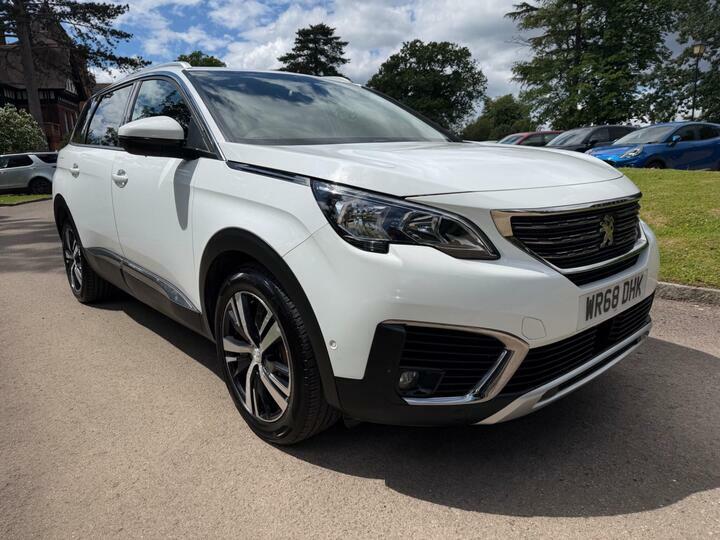 Peugeot 5008 1.2 Puretech Allure Euro 6 Ss White #6