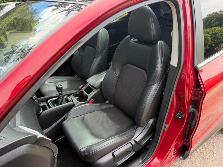 Nissan Qashqai Hatchback Blue #7