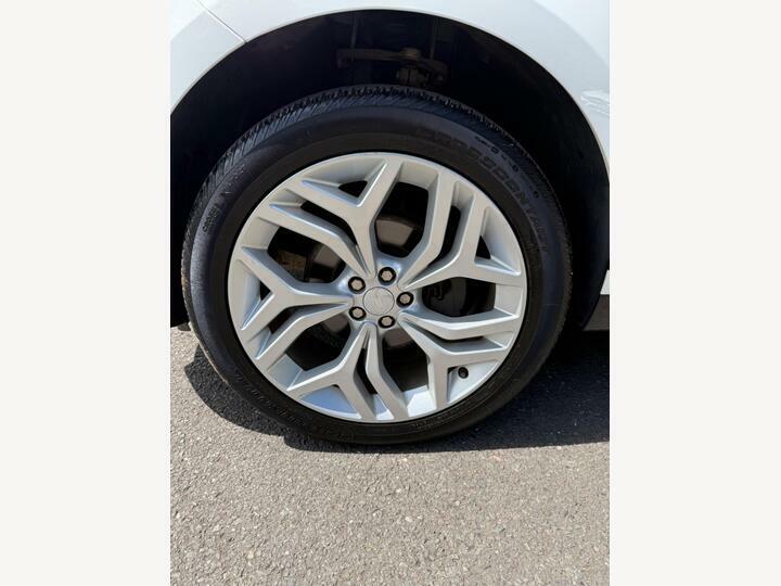 Land Rover Range Rover Velar 2.0 2.0 P250 R-dynamic S White #35