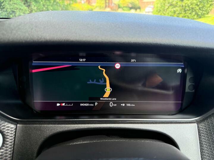Land Rover Range Rover Velar 2.0 2.0 P250 R-dynamic S White #66