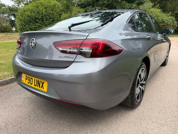 Vauxhall Insignia 1.5T Sri Vx-line Nav White #23
