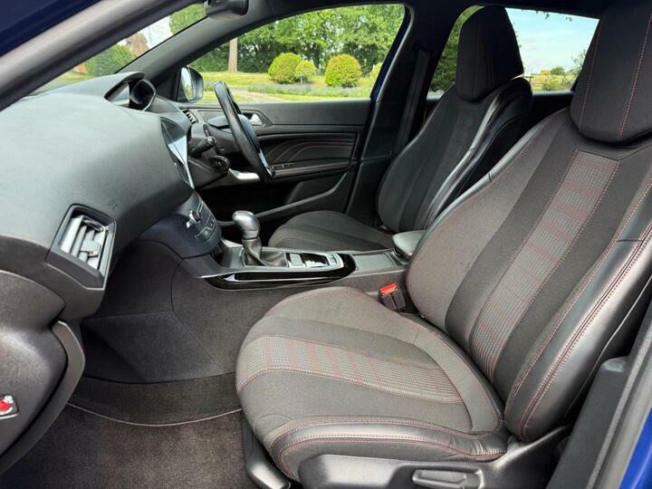 Peugeot 308 Allure Black #31