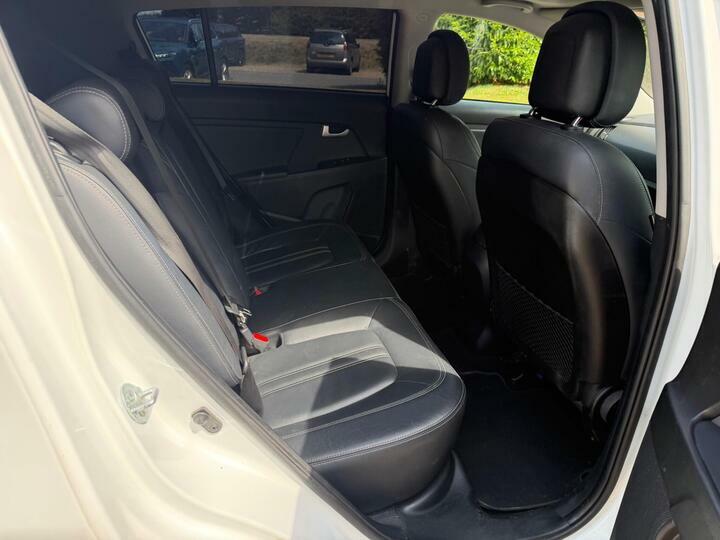 Kia Sportage 2.0 Crdi Kx-3 Sat Nav  #19