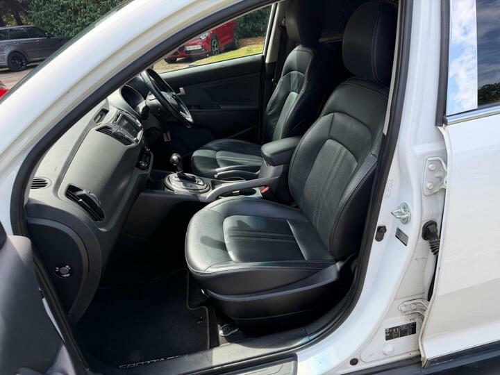 Kia Sportage 2.0 Crdi Kx-3 Awd Euro 5 White #3