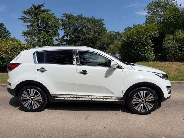 Kia Sportage 2.0 Crdi Kx-3 Awd Euro 5 White #2