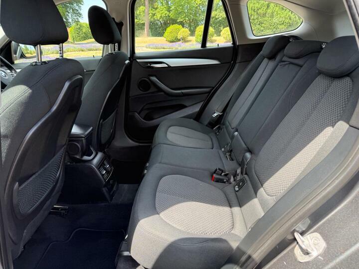 BMW X1 2.0 18D Se Sdrive Euro 6 Ss Grey #4