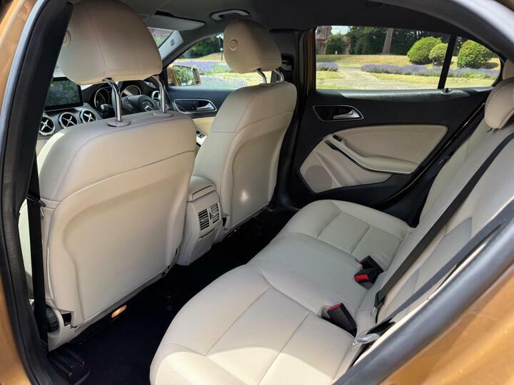 Mercedes-Benz GLA Class 2.1L Gla 220 D 4Matic Amg Line Premium 174 Bhp Grey #27