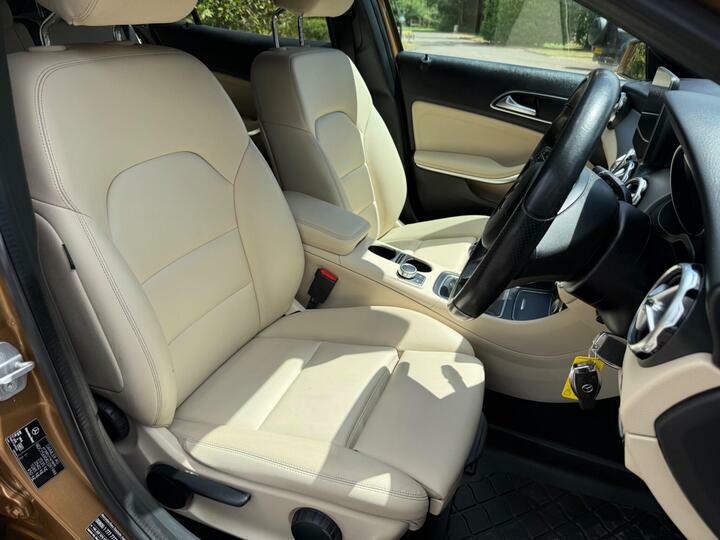 Mercedes-Benz GLA Class 2.1L Gla 220 D 4Matic Amg Line Premium 174 Bhp Grey #40