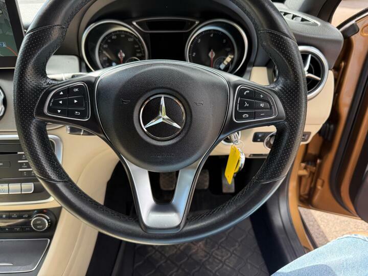 Mercedes-Benz GLA Class 2.1L Gla 220 D 4Matic Amg Line Premium 174 Bhp Grey #42