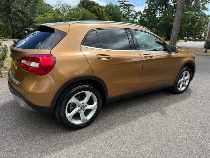 Mercedes-Benz GLA Class 2.1L Gla 220 D 4Matic Amg Line Premium 174 Bhp Grey #22