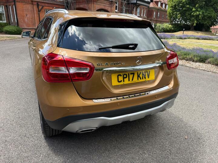 Mercedes-Benz GLA Class 2.1L Gla 220 D 4Matic Amg Line Premium 174 Bhp Grey #20
