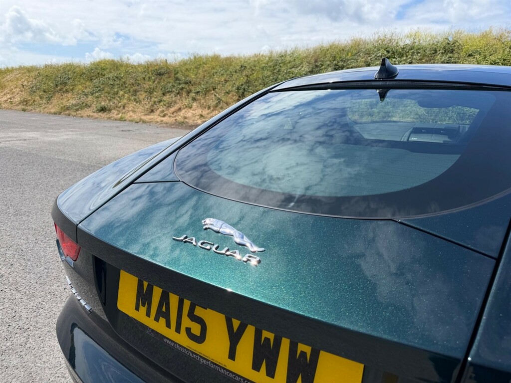 Jaguar F-Type 3.0 Supercharged V6 White #38