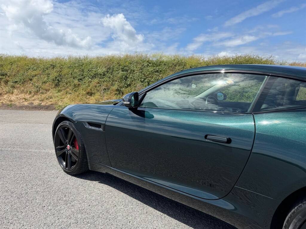 Jaguar F-Type 3.0 Supercharged V6 White #34
