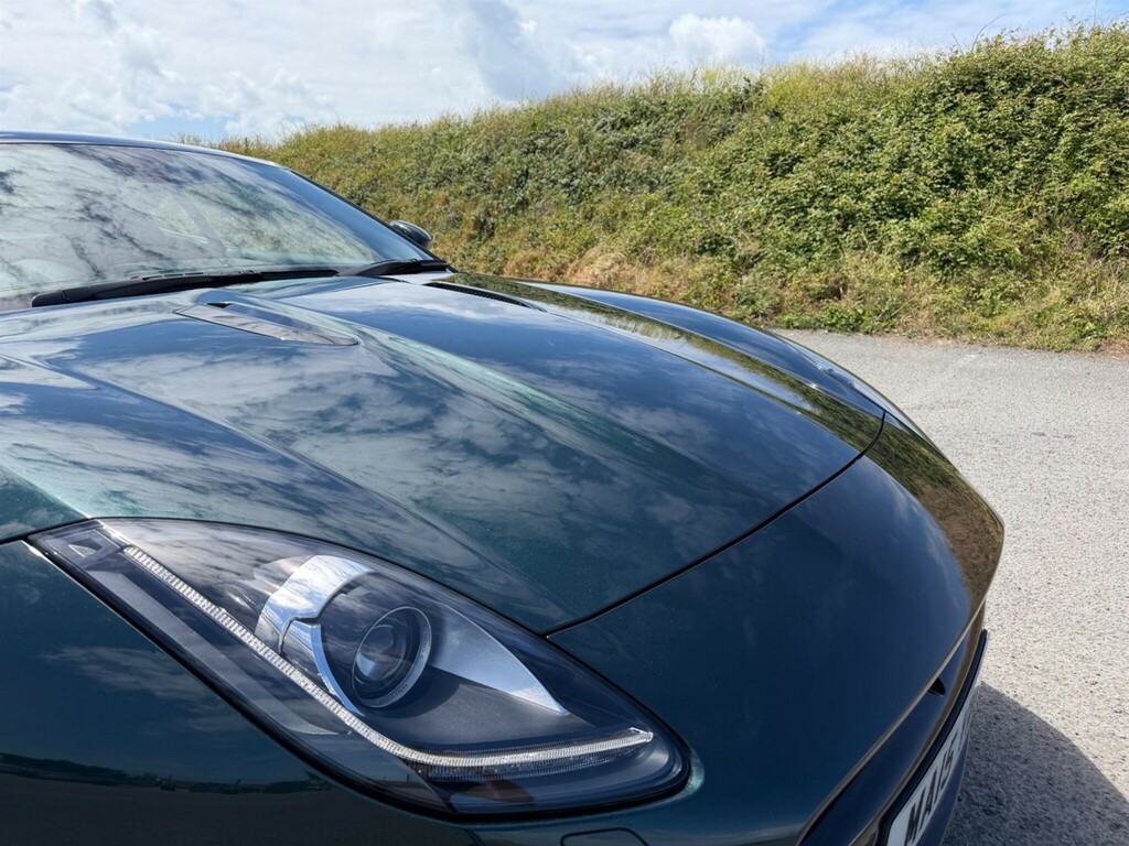 Jaguar F-Type 3.0 Supercharged V6 White #22