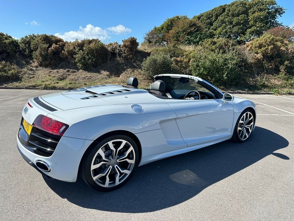 Audi R8 Convertible Black #16