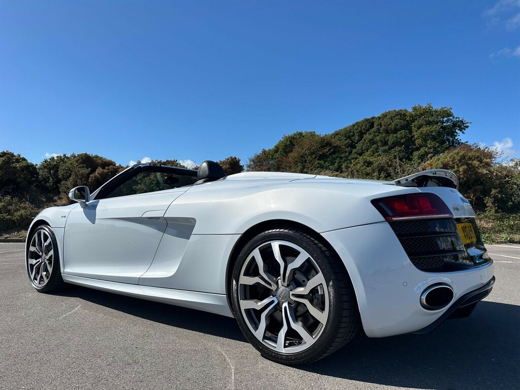 Audi R8 Convertible Black #9