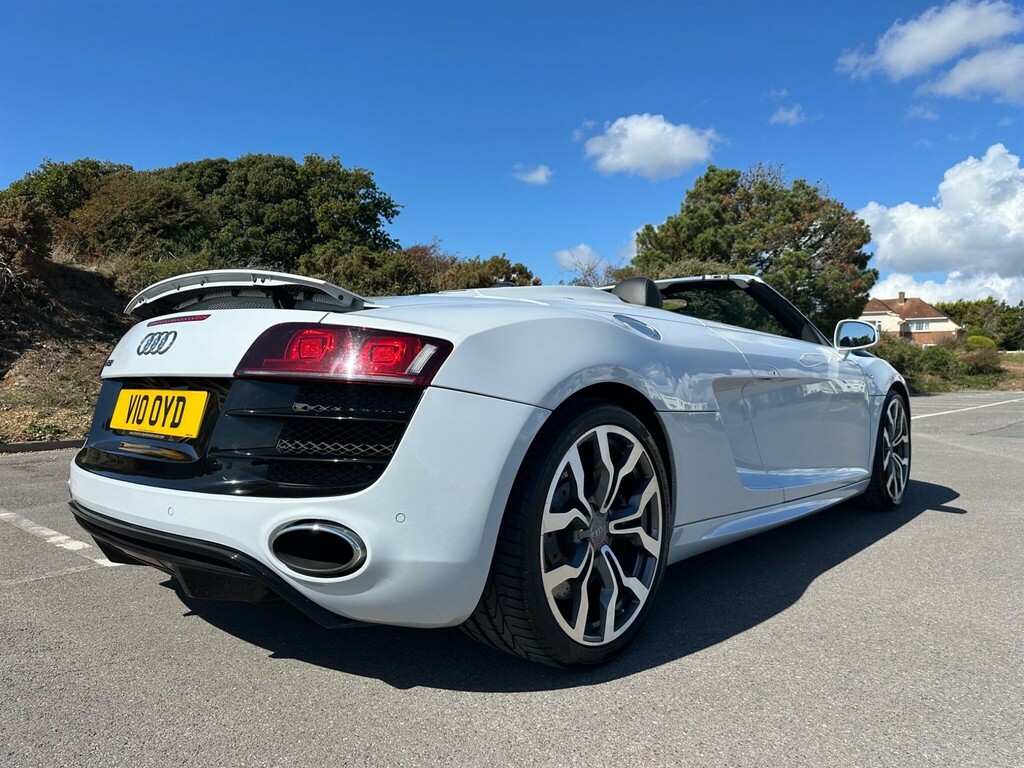 Audi R8 Convertible Black #19