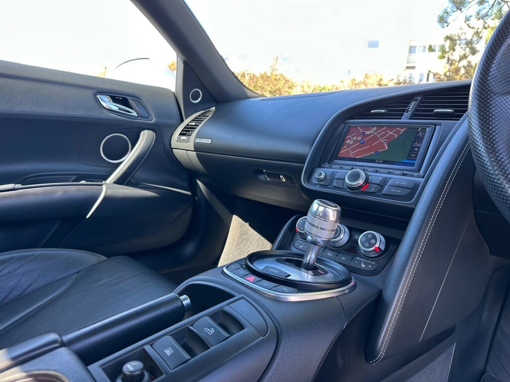 Audi R8 Convertible Black #52
