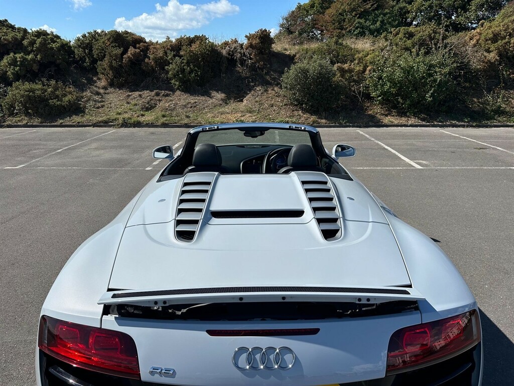 Audi R8 Convertible Black #42