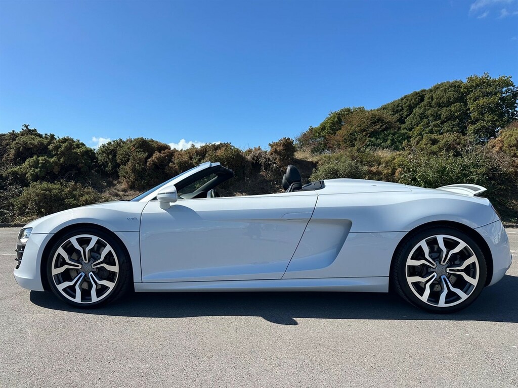 Audi R8 Convertible Black #8