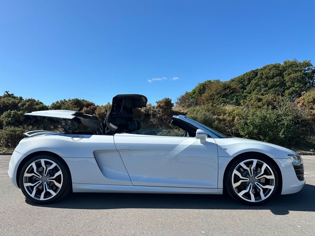 Audi R8 Convertible Black #22