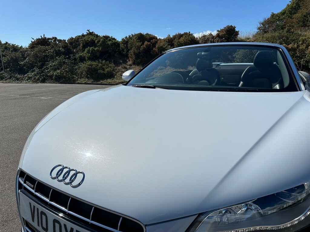 Audi R8 Convertible Black #36