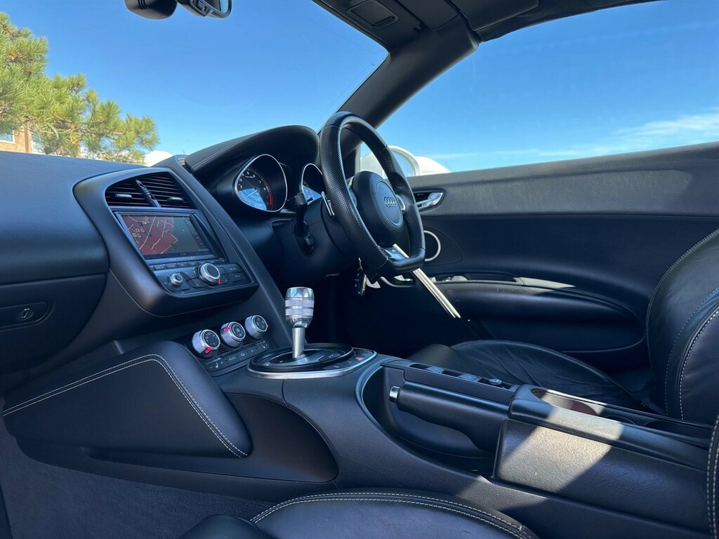 Audi R8 Convertible Black #57