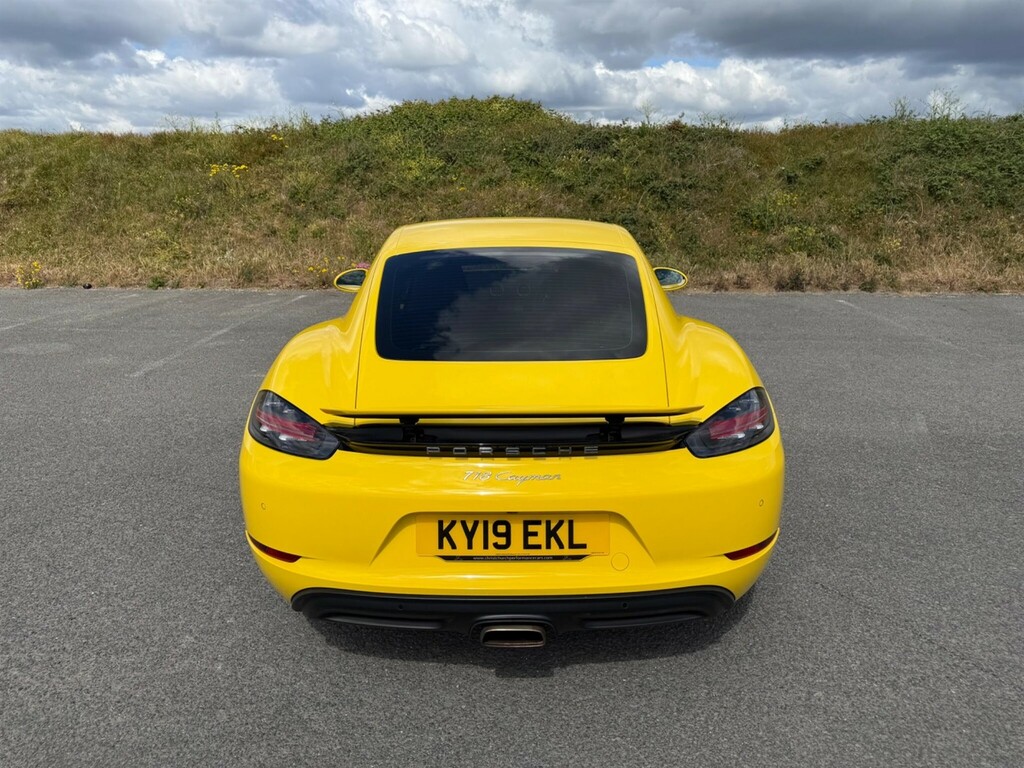 Porsche 718 Cayman 718 Cayman Gts S-a Red #12